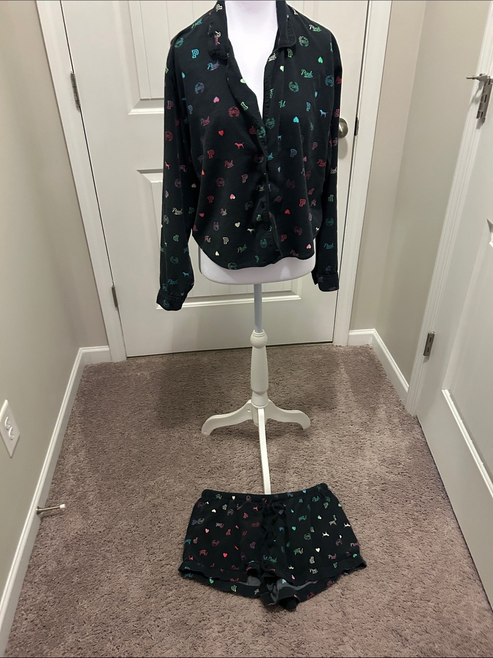 PINK Victoria's Secret Black pajama set with Multicolor Heart Motif